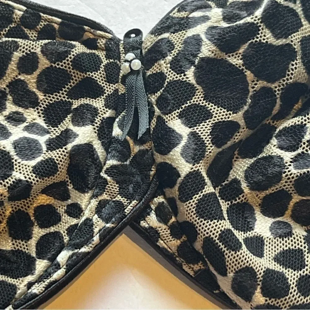 Wacoal Bra Black and Tan Leopard Print Underwire, no padding Size 34D